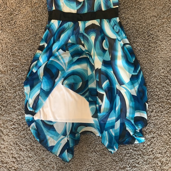 Le Chateau dress, size: Small, Multi-coloured - Blues, white, black - Picture 3 of 10